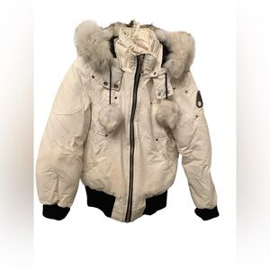 Moose Knuckles Debbie Down Bomber Jacket Women’s Size M White Fur Pom Pom